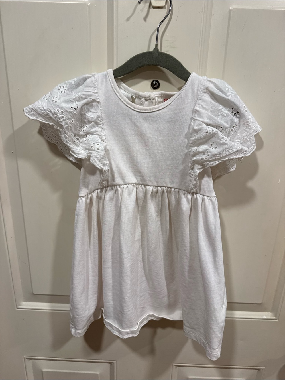 Zara White Eyelet Sleeve dress. Kids size 4